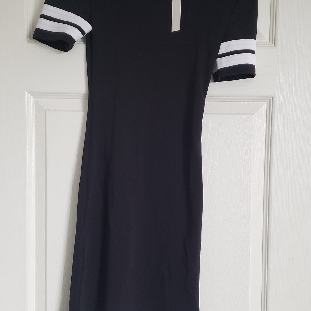 Black and White Sheath Dress with Cuffed Short Sleeves